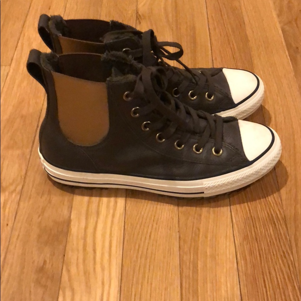 Brown leather high top converse. Like New!